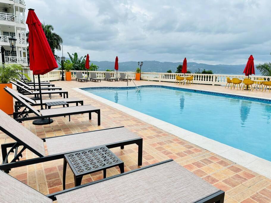 Falcon Islandview - Airport Pickup Available - 24Security مونتيغو باي المظهر الخارجي الصورة